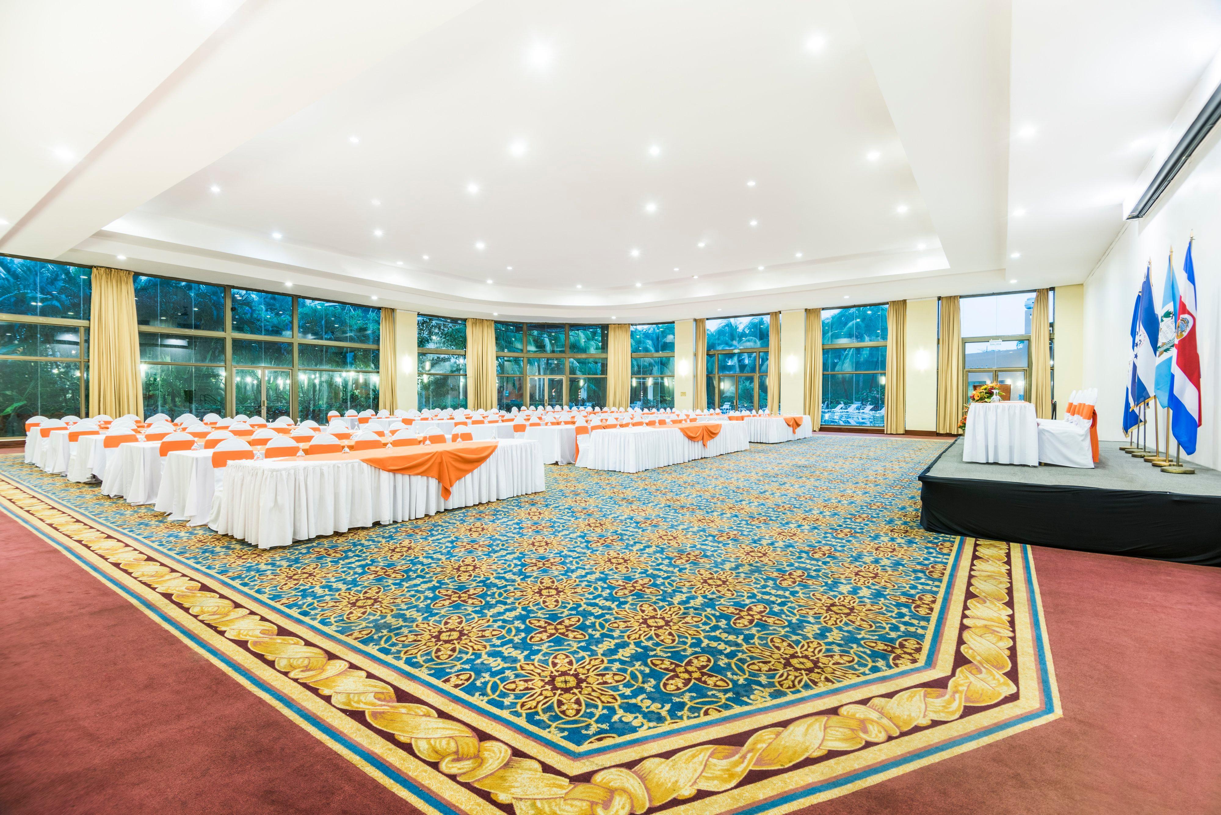 Holiday Inn Convention Center By Ihg Манагуа Экстерьер фото