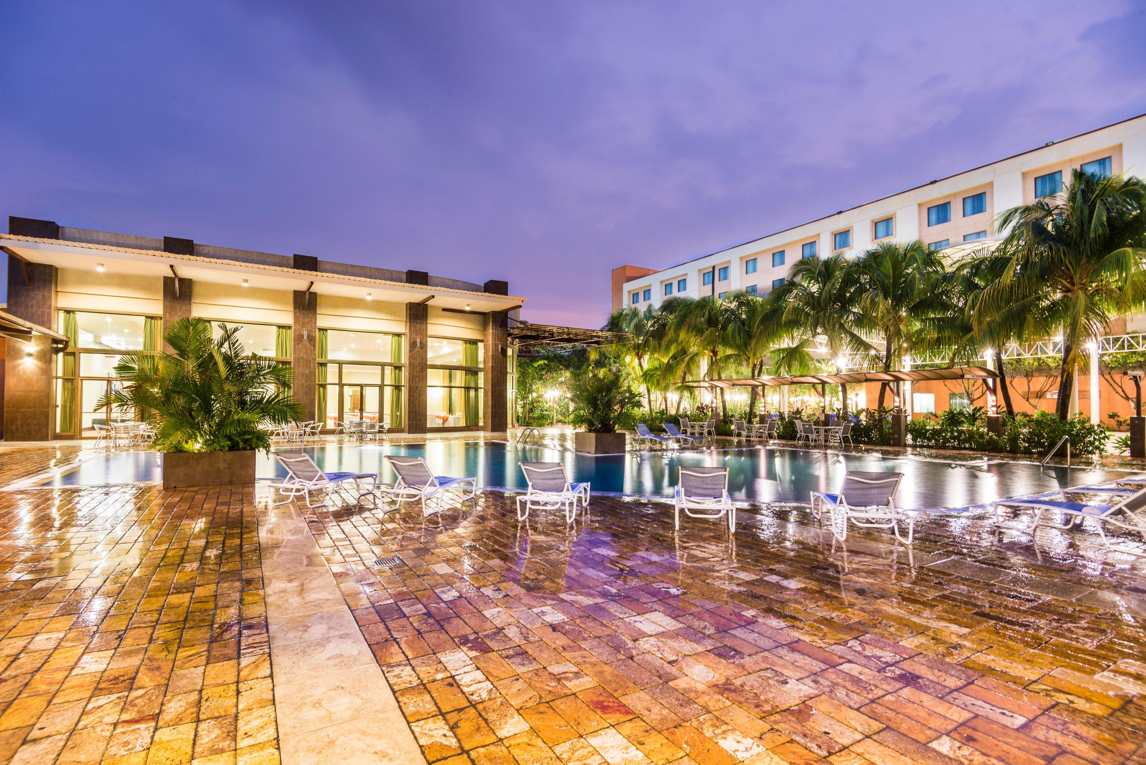 Holiday Inn Convention Center By Ihg Манагуа Экстерьер фото